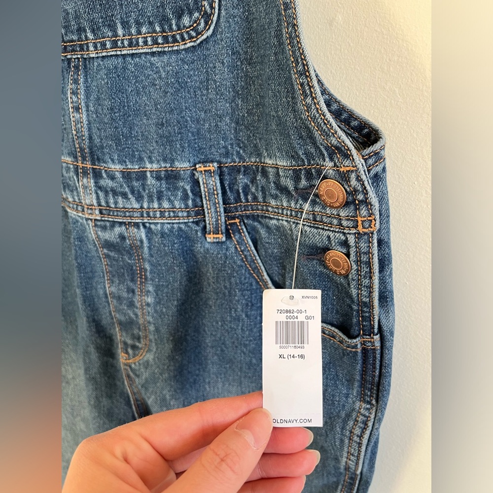 ✨NWT✨Old Navy. Medium Distressed Wash Jean Denim Overalls. Size Girls XL. - Picture 5 of 14